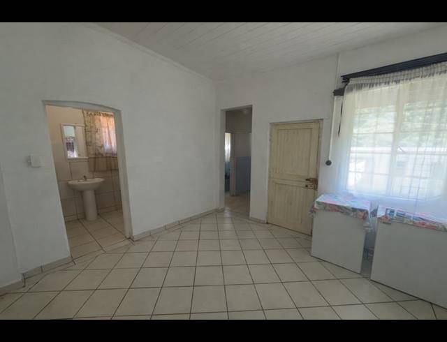 3 BEDROOM HOUSE FOR SALE IN PRESTBURY